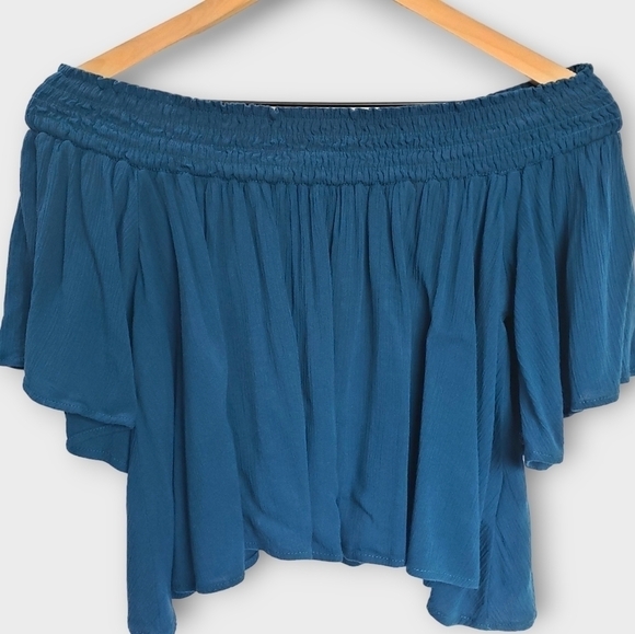 Kimchi Blue Urban Outfitters Ruffled Off Shoulder Top - Picture 2 of 9